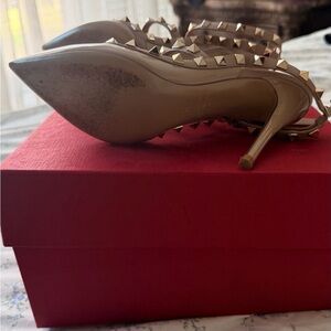 Valentino Garavani Nude Studded Heels